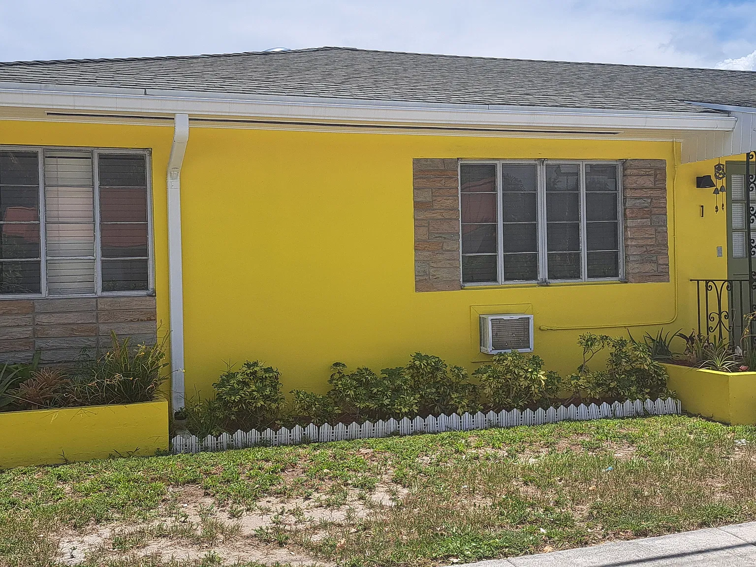 1 bed, 700 sqft, $1,500 — Photo 1