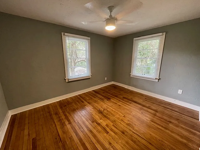 720 NE 4th Ave — Photo 11