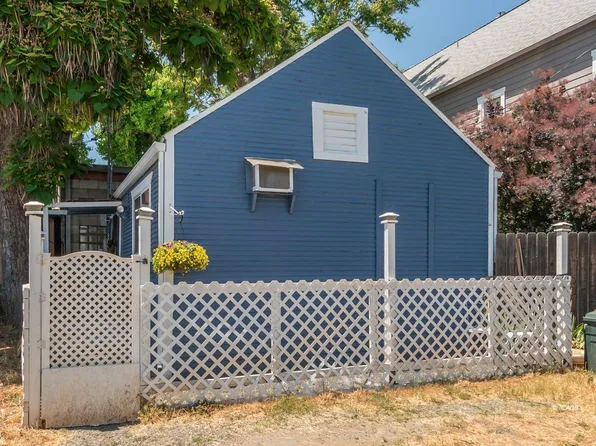 493 Main St, Weaverville, CA 96093
