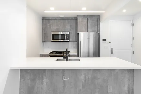 Rented by Platinum Properties | media 16