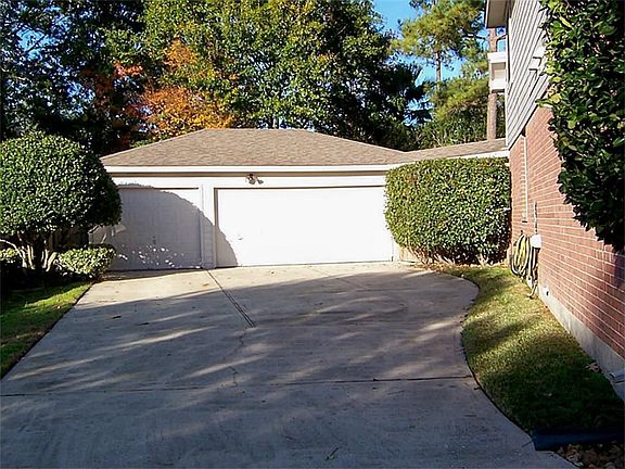 3rd image of 3010 Apple Forest Ct