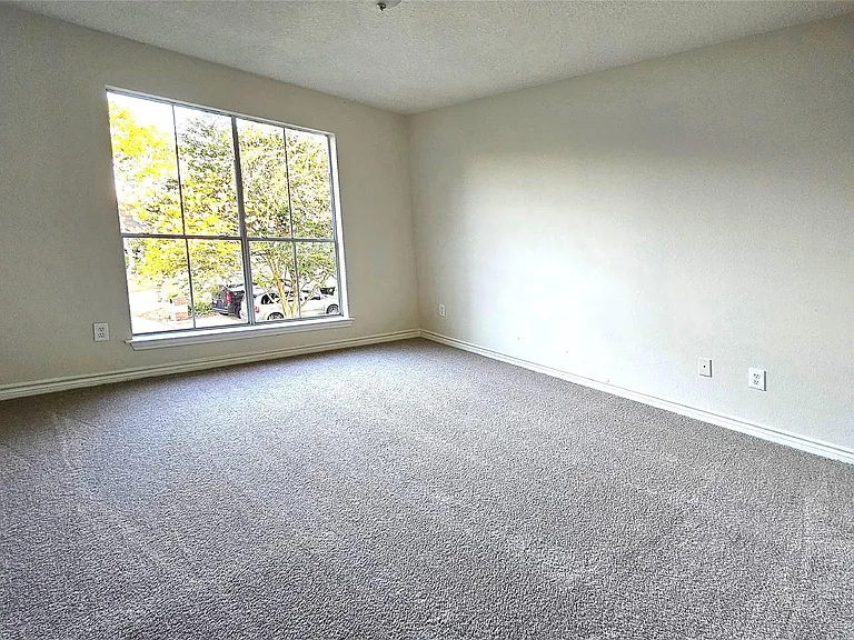 2202 Cherry Hill Ct — Photo 22