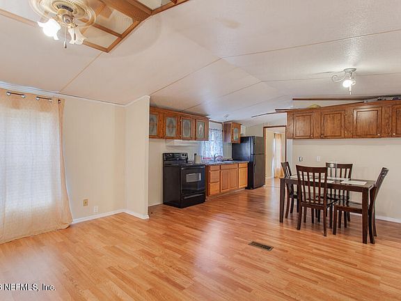 4th image of 146 PIPER Drive
