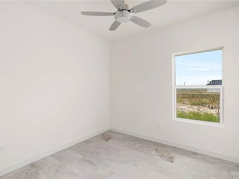 321 Merida Dr — Photo 8