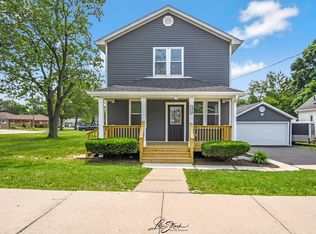 223 E 20th Ct, Lockport, IL 60441