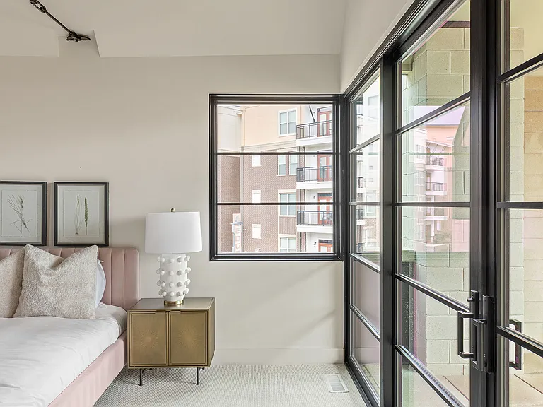1325 N Dewey Ave #1325 — Photo 28
