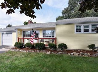 67 Knowles Dr, Warwick, RI 02888