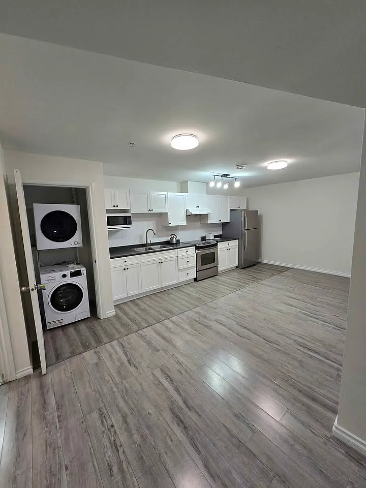 2 bed, $1,800 — Photo 3
