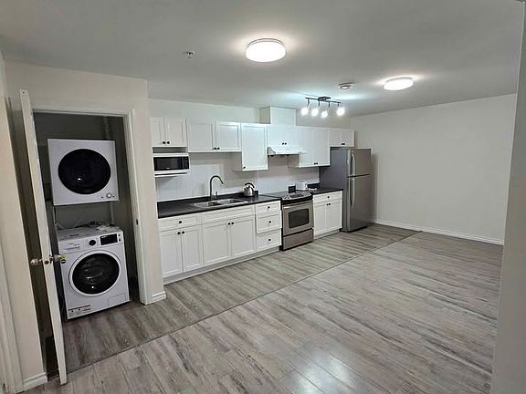 3rd image of 23238 Silver Valley Rd