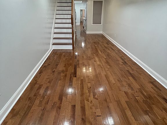 gleaming hardwoord floors throughout, ample living space