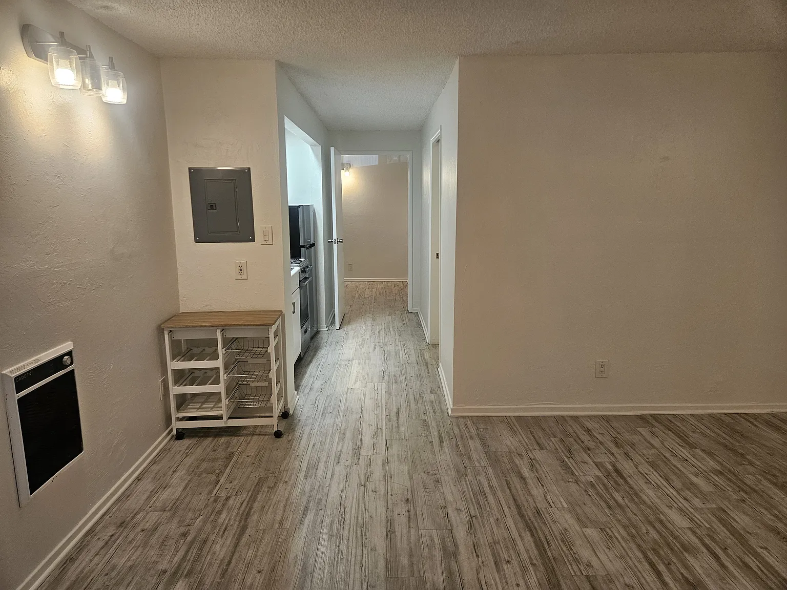 1 bed, 500 sqft, $2,350 — Photo 4
