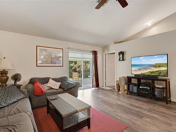 4th image of 4617 Catalina Ln