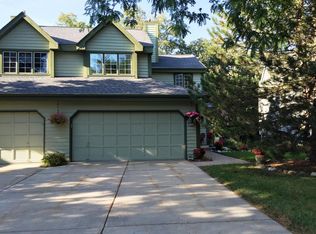 7540 W Tuckaway Creek Dr #7540, Franklin, WI
