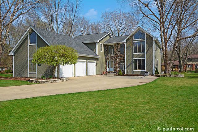 1st image of 889 Glenbarr Ln