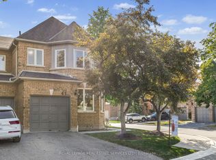 5230 Glen Erin Dr #63, Mississauga, ON L5M5Z7