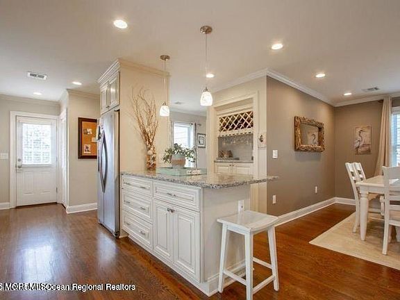 5th image of 18 Catherine St