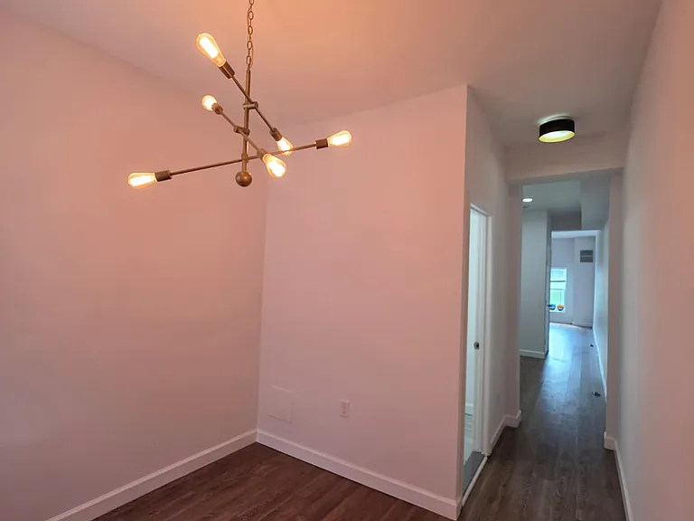 905 N Patterson Park Ave — Photo 14