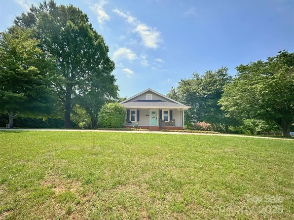 329 Highland Dr, Lincolnton, NC 28092