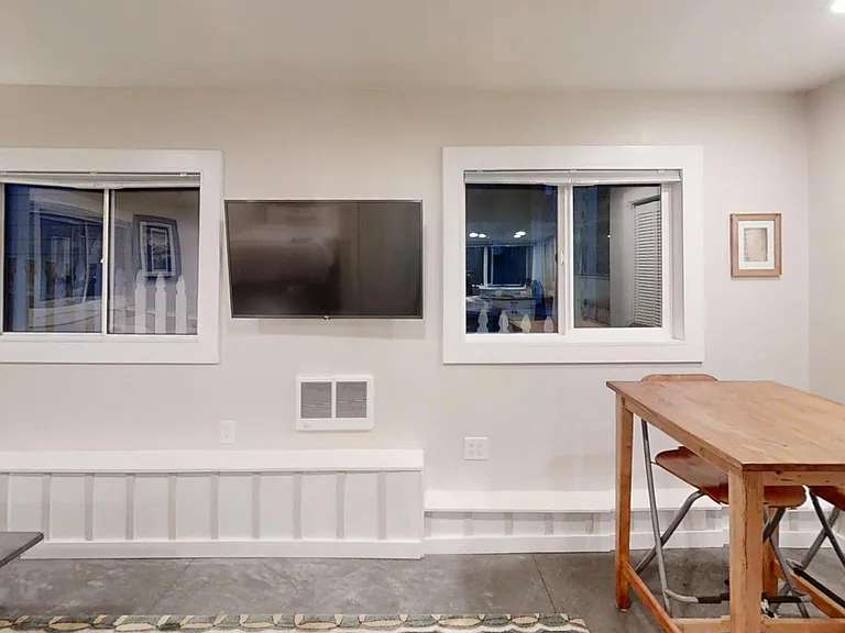 240 West St — Photo 26