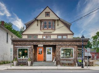 1572 Main Rd, Riverhead, NY 11901