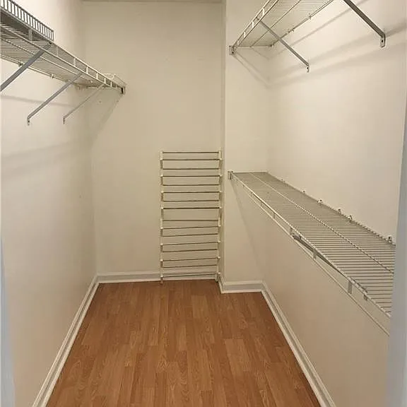 6135 Pattingham Dr — Photo 13
