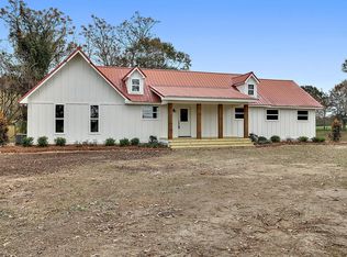 692 Hickory Grove Rd, Sumrall, MS 39482