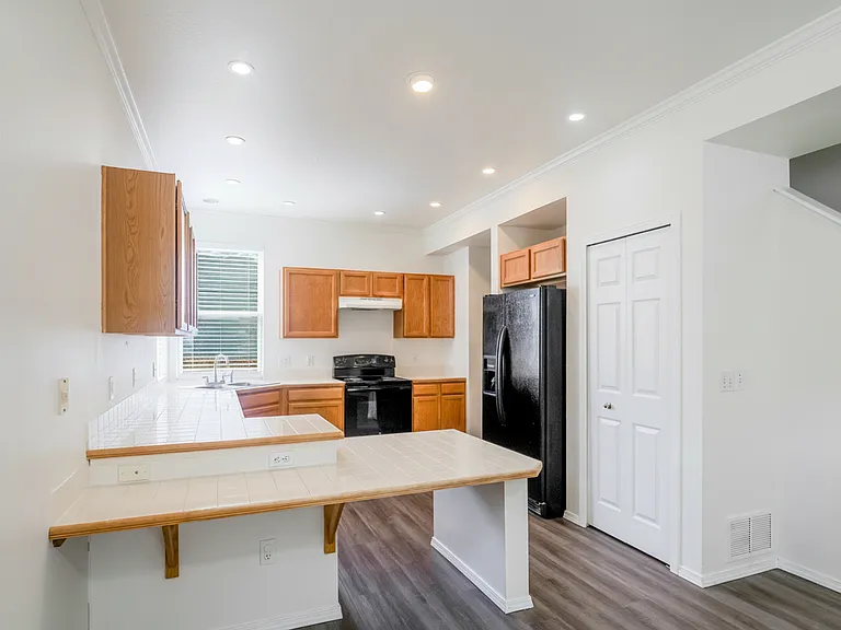 8302 Cooper River Dr — Photo 6