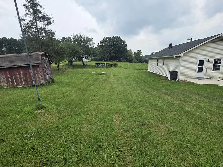 3821 State Highway 66 S — Photo 4