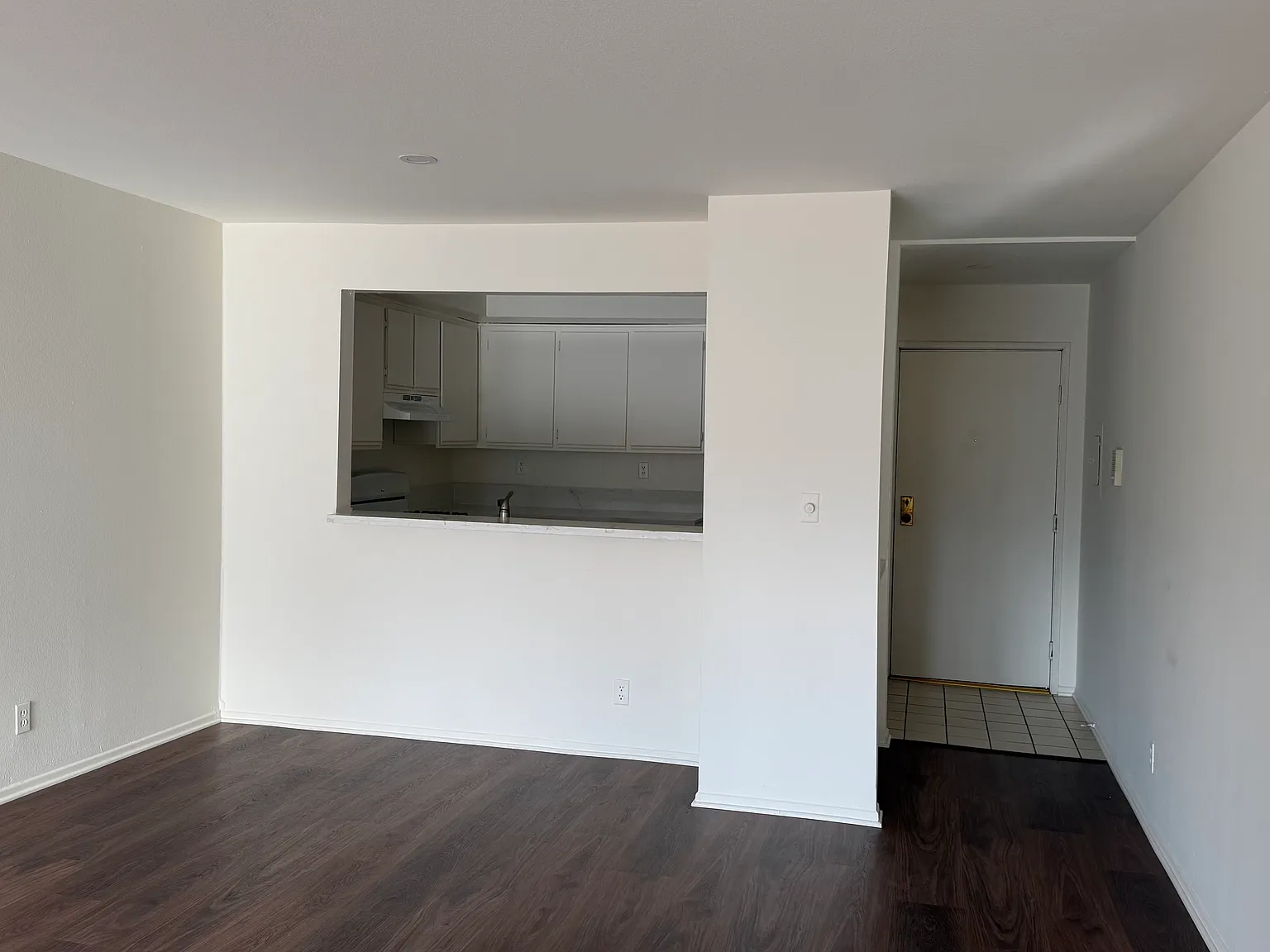 2 bed, 1100 sqft, $3,150 — Photo 4