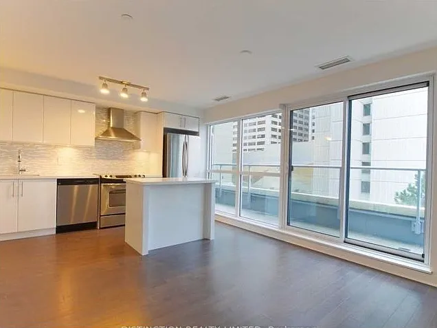 58 Orchard View Blvd #414 — Photo 4