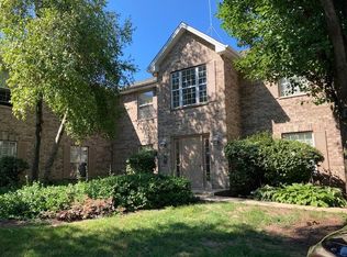 1945 Matthew Ct UNIT D, Elgin, IL 60123