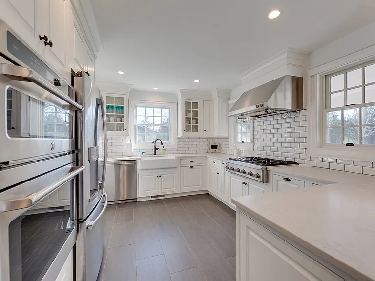 24 Stratton Sq — Photo 8