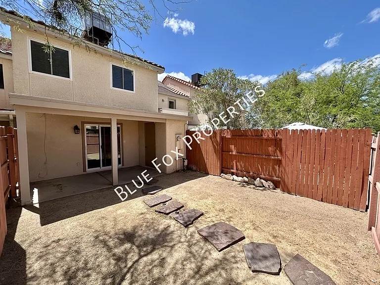 2688 W Avenida Azahar — Photo 20