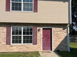 1137 Glenridge St, Lebanon, MO 65536