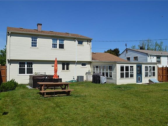 3rd image of 38 Ellsworth Dr