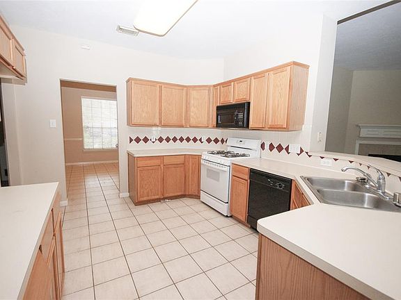 5th image of 3006 Breakers Point Dr