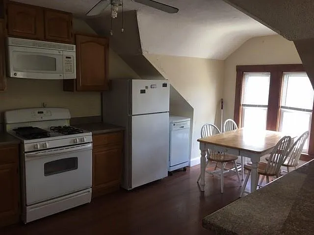 171 Montgomery Ave #3 — Photo 6