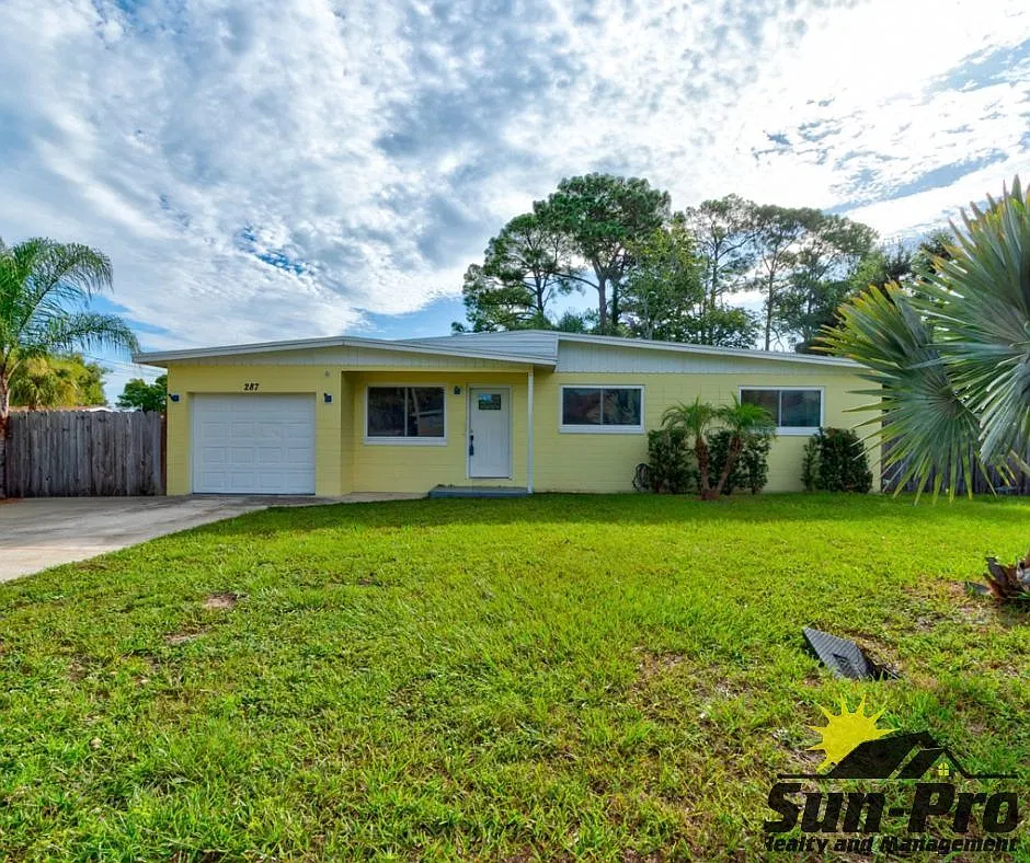 3 bed, 2.5 bath, 1700 sqft, $2,150 — Photo 1
