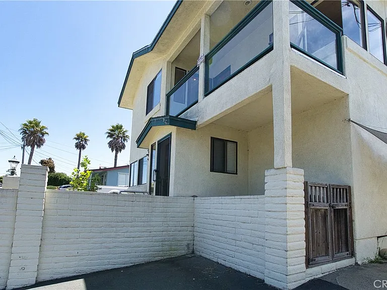 978 Balboa St — Photo 32