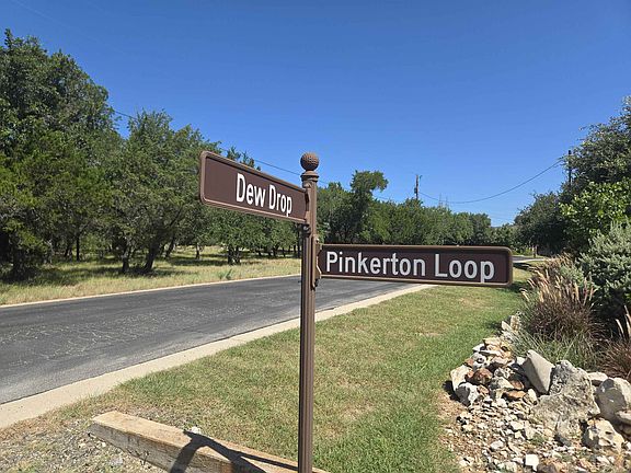 2nd image of 808 Pinkerton Loop
