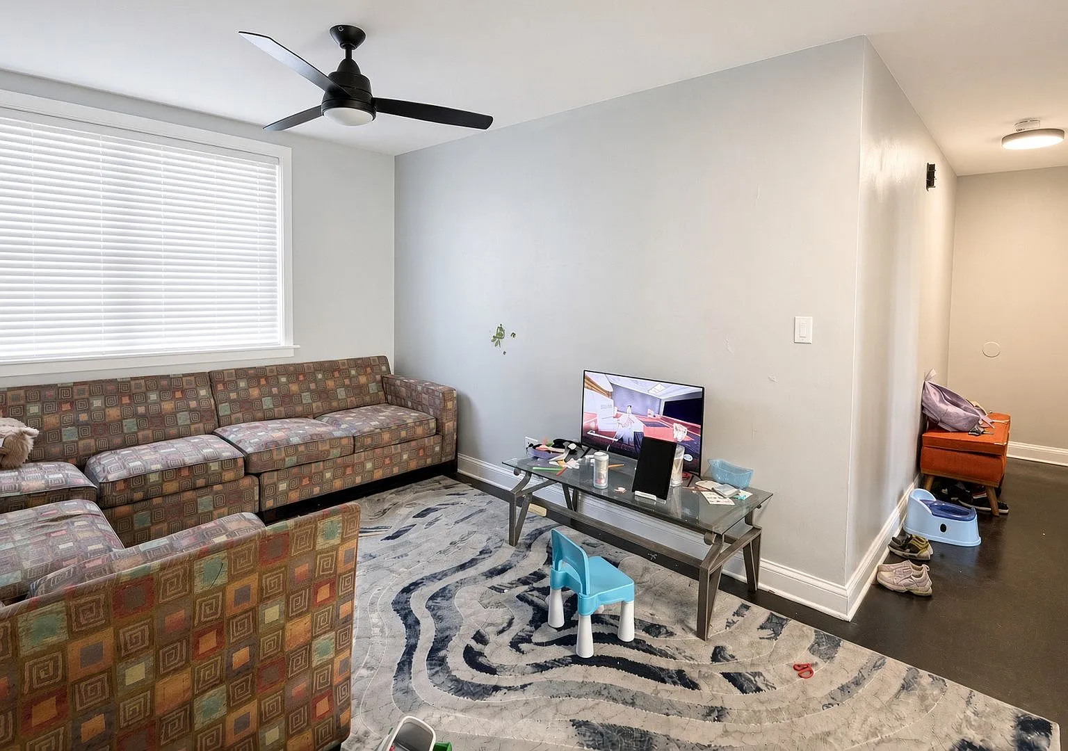 2 bed, $1,925 — Photo 2