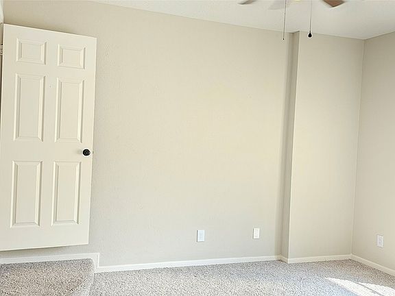 2nd image of 930 Caswell Ct #930
