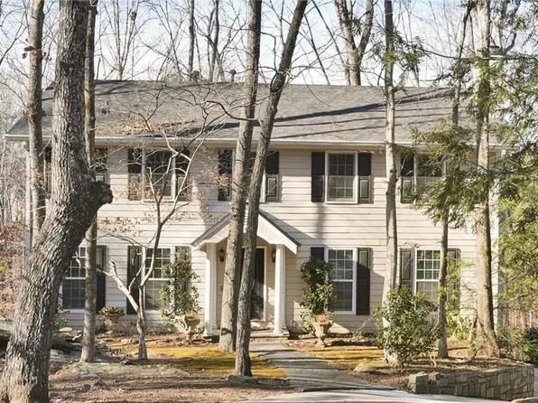 1305 Lake Colony Dr, Marietta, GA 30068