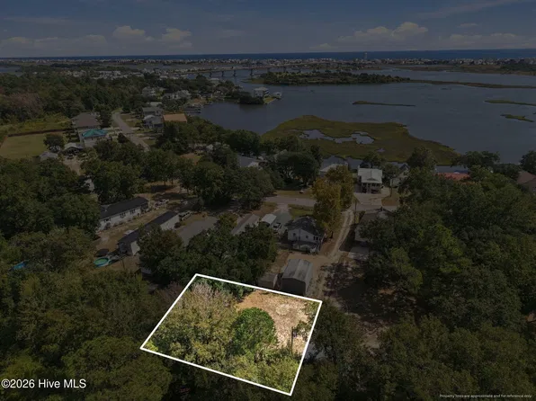 551 Little Kinston Road, Surf City, NC 28445