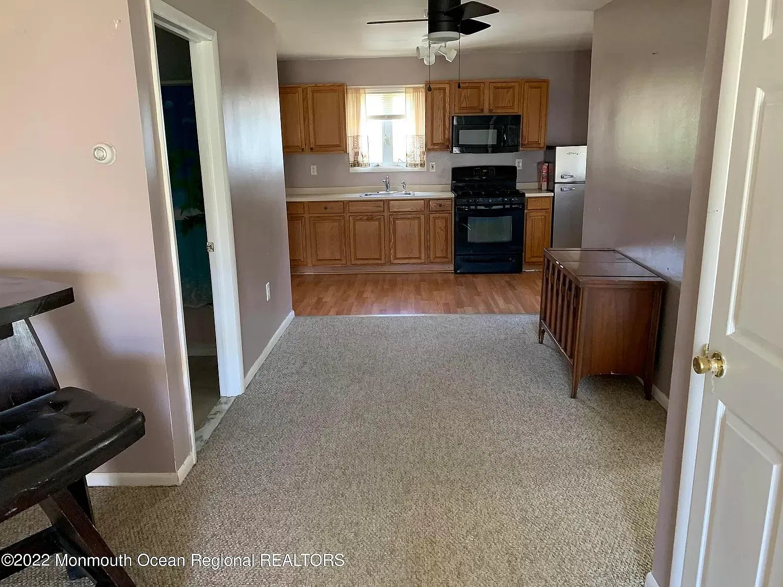 2 bed, 900 sqft, $2,500 — Photo 2