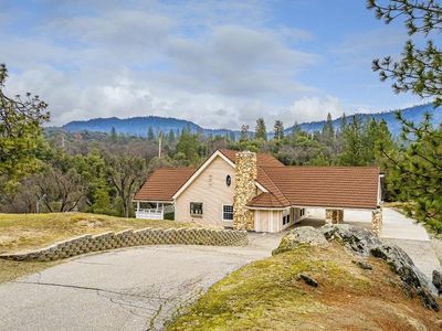 37828 China Creek Rd, Oakhurst, CA, 93644