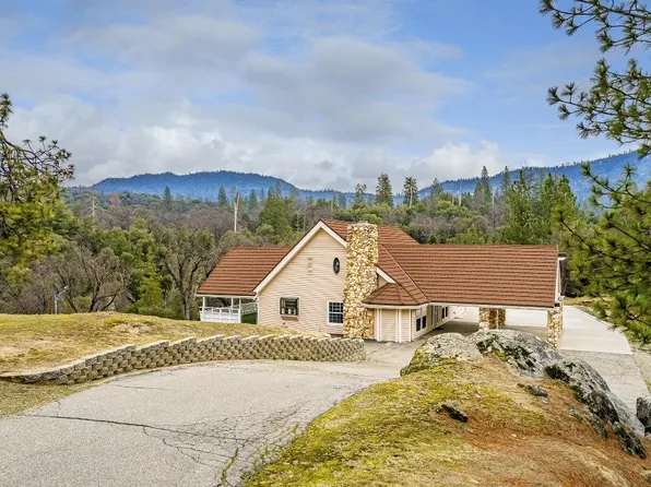 37828 China Creek Rd, Oakhurst, CA 93644