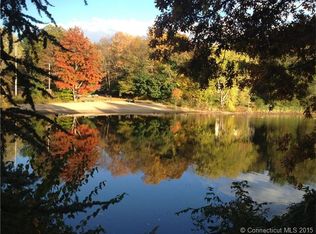 77 Beech Rd, Guilford, CT 06437