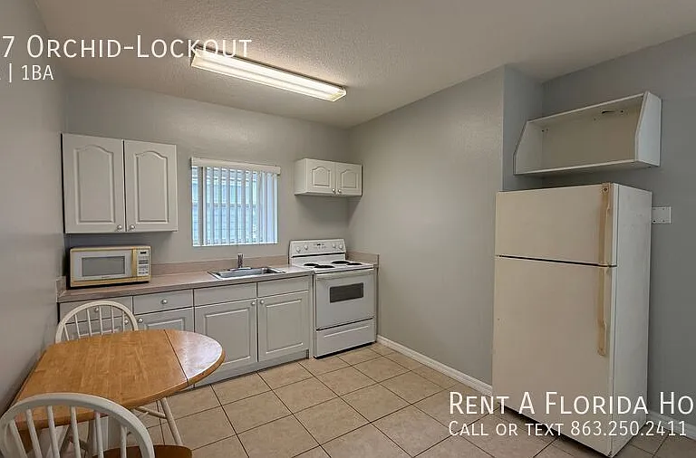 627 Orchid Lockout — Photo 3