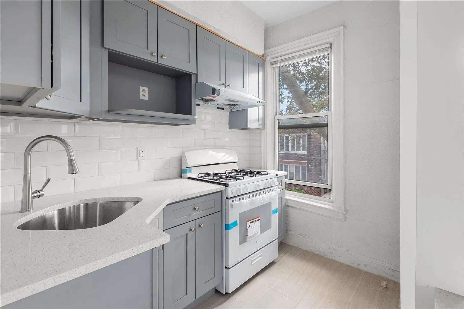 1 bed, $2,200 — Photo 1